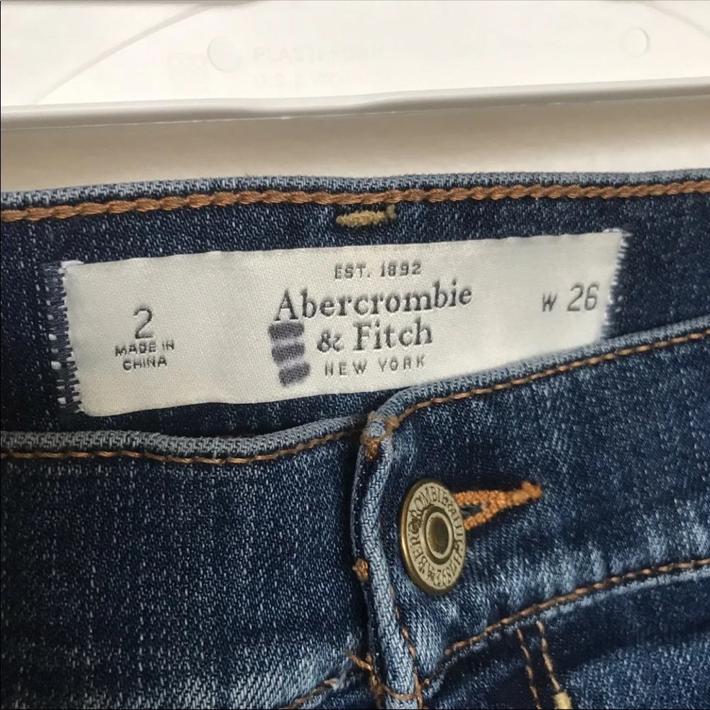 Abercrombie and Fitch shorts Size w26 - Picture 2 of 4